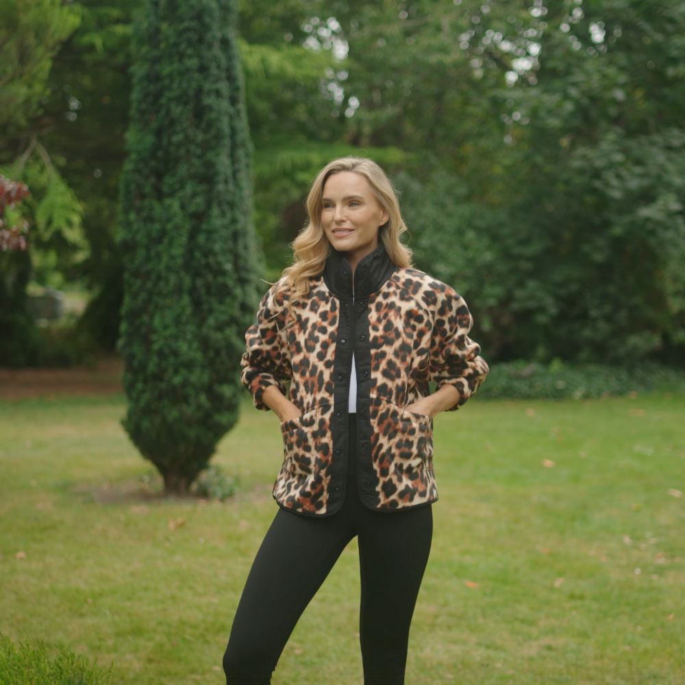 Molly Fleece (Leopard / Black Trim) & Kia Jeans (Black) for €85
