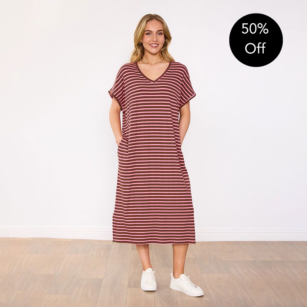 shift dress cocktail Kelly Stretch – RubyClaire Boutique Size:M/l easy shift silhouette Color_Family:Black Backless Maxi Dresses |