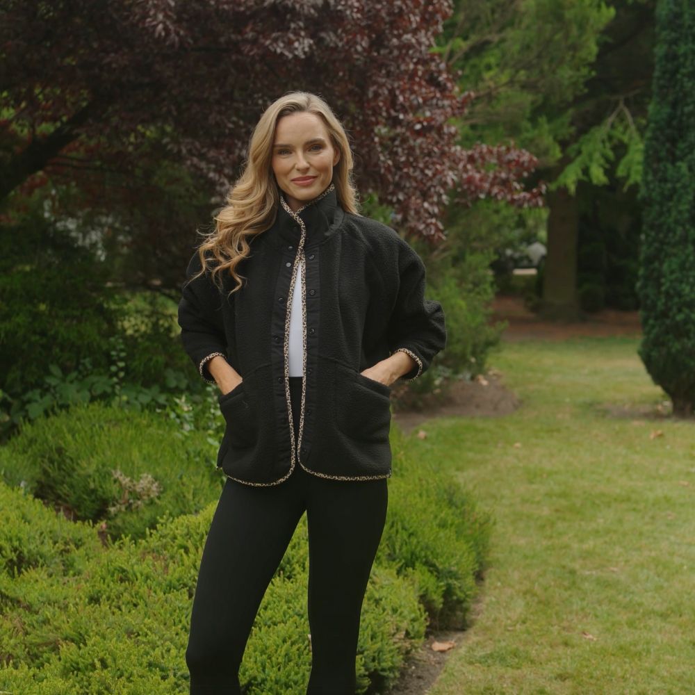Molly Fleece Jacket (Black/Leopard Trim) & Kia Jeans (Black) for €89.00