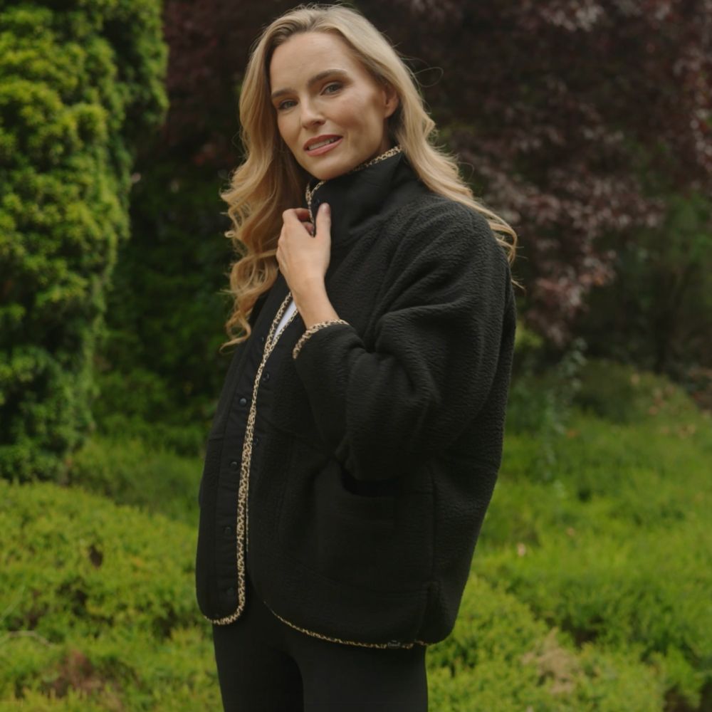Molly Fleece Jacket (Black/Leopard Trim) & Kia Jeans (Black) for €89.00