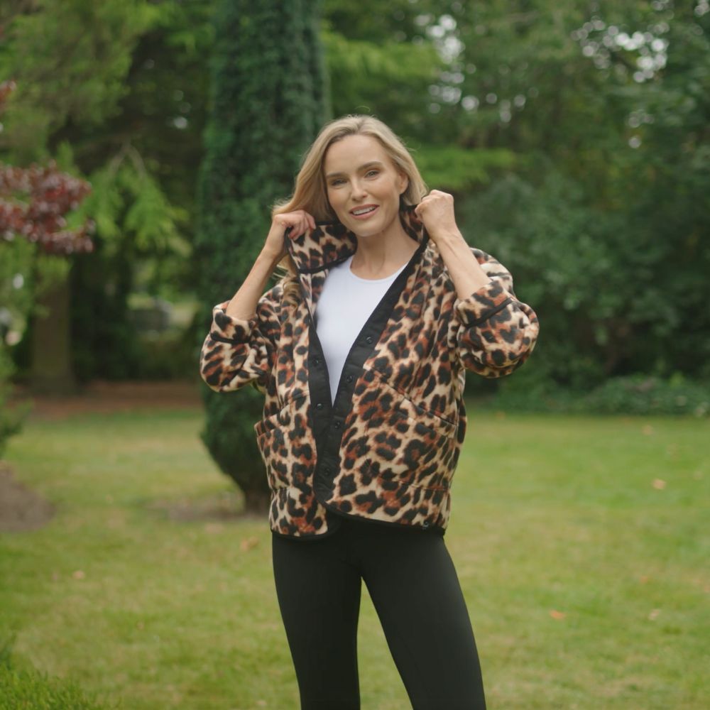 Molly Fleece (Leopard / Black Trim) & Kia Jeans (Black) for €85