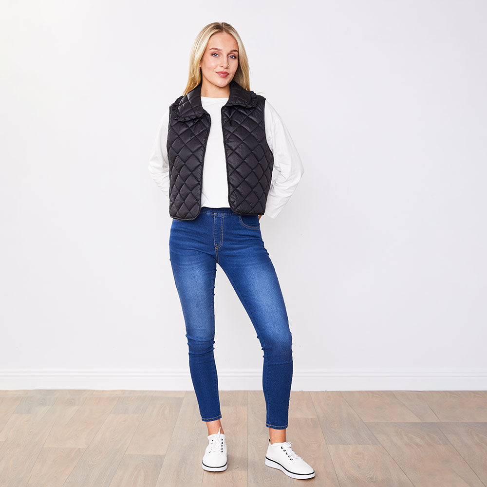 Adele Gilet in quilted black – women's gilet – view 3