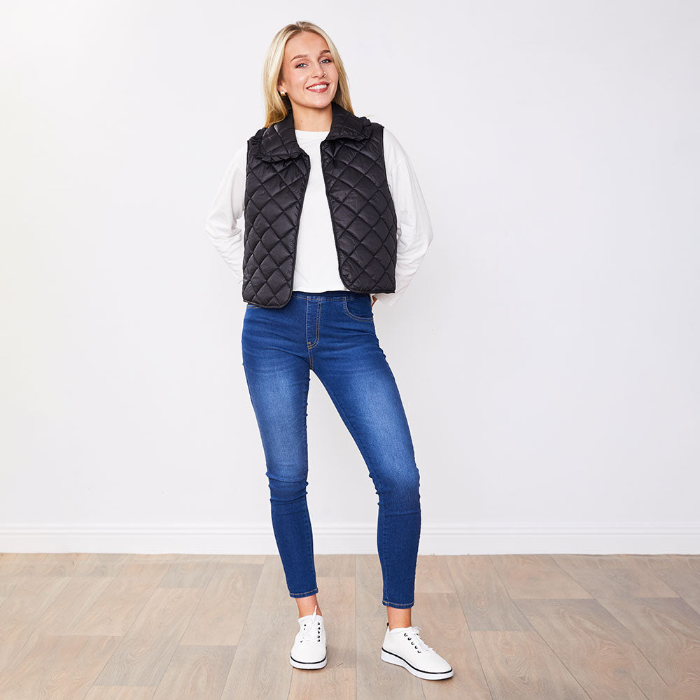 Adele Gilet in quilted black – women's gilet – view 4