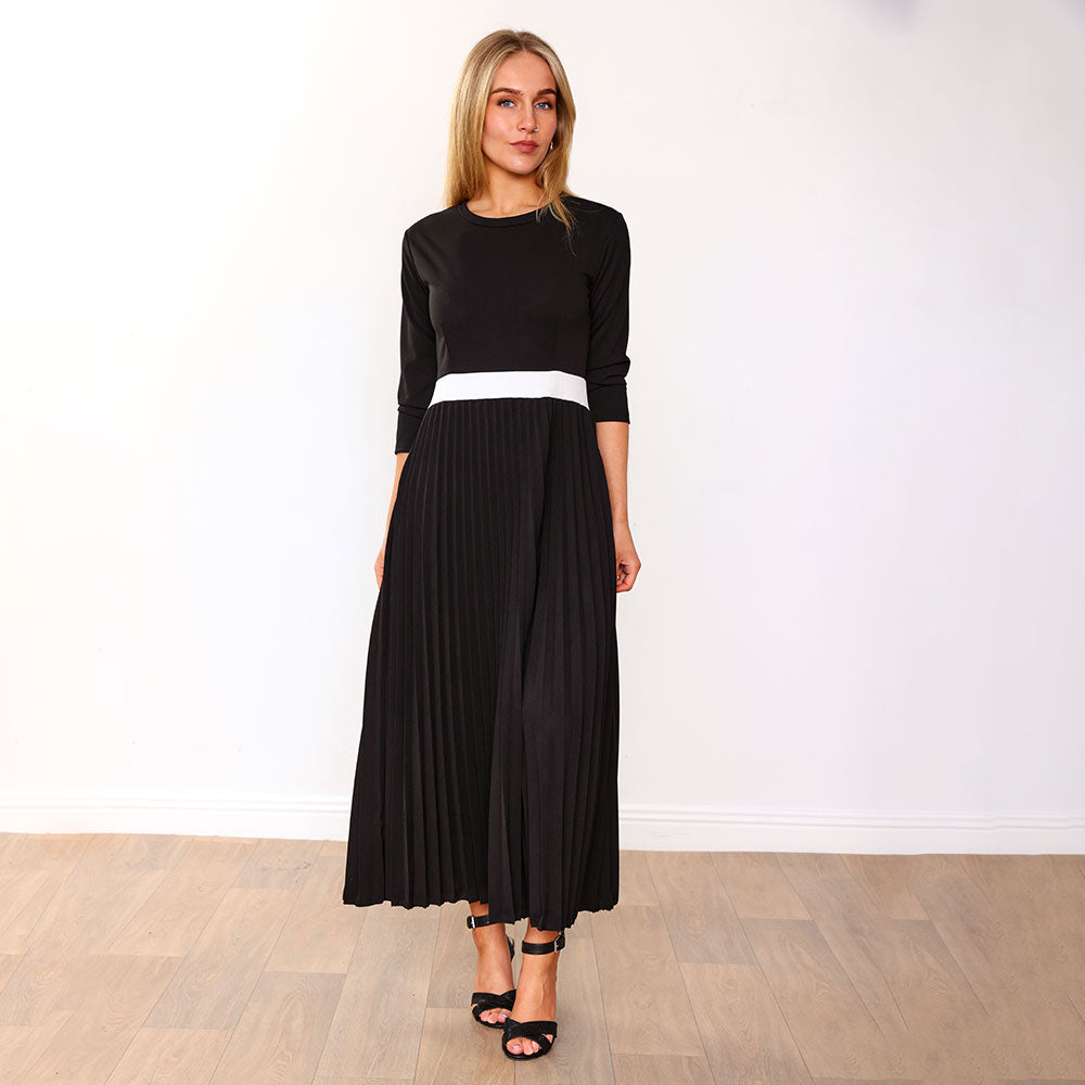 Doyle Dress (Black/Cream belt)