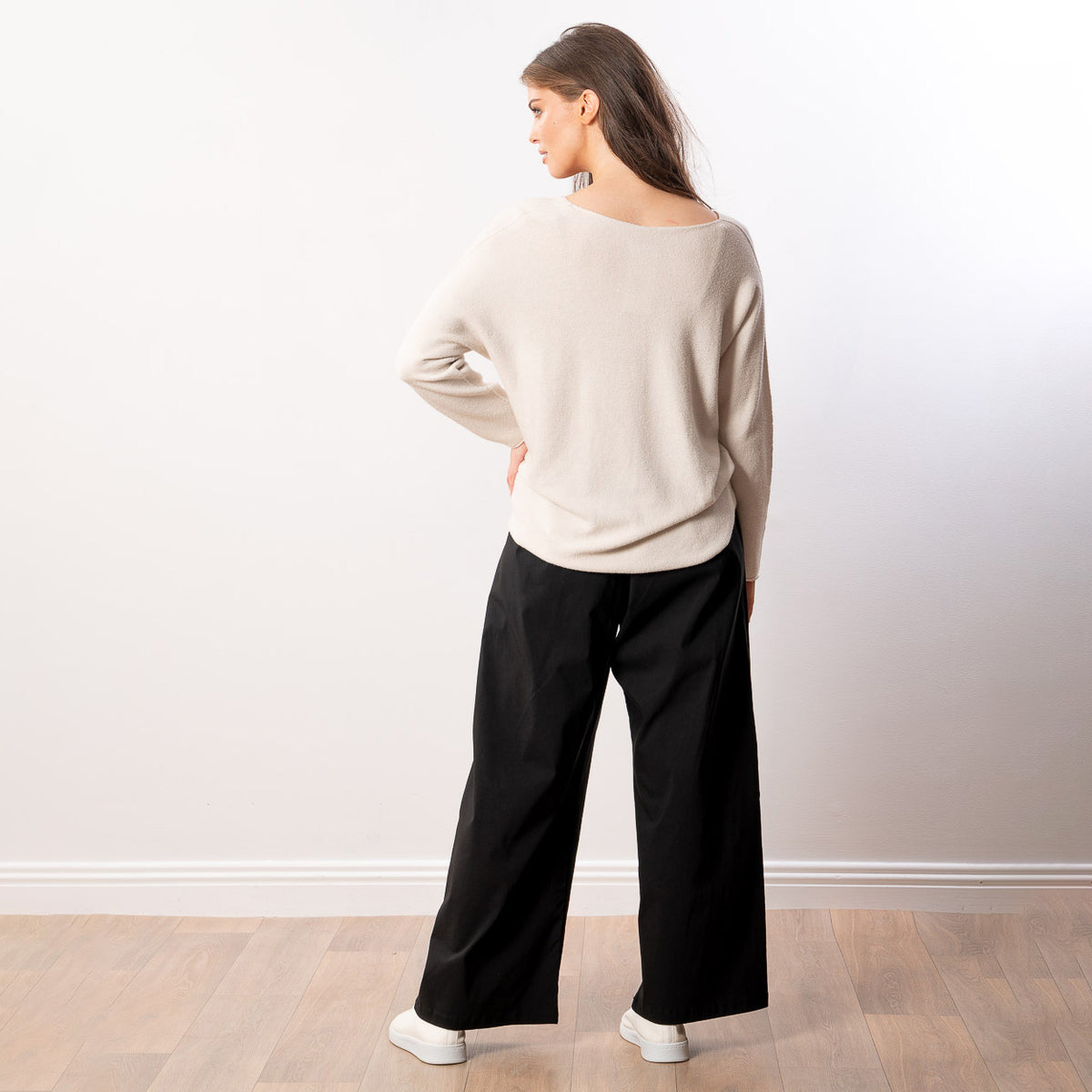 Kylie V Neck Jumper in cream – v neckline, long sleeves, image 9