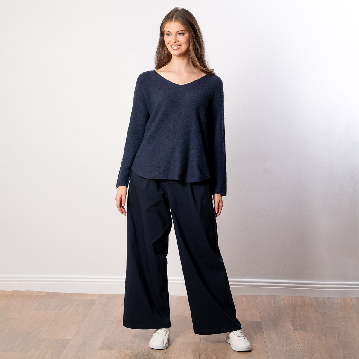 Kylie V Neck Jumper (Navy)
