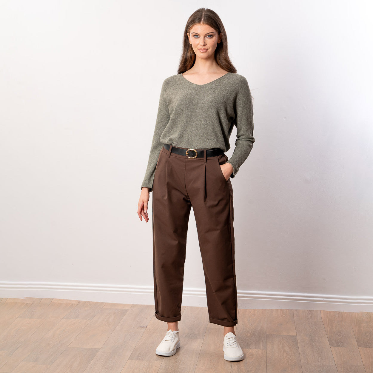 Arya Tapered Trousers (Brown)
