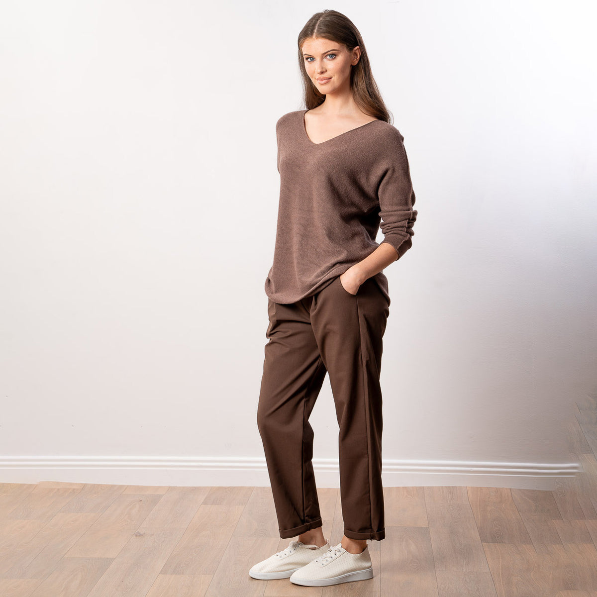 Kylie V Neck Jumper (Brown)