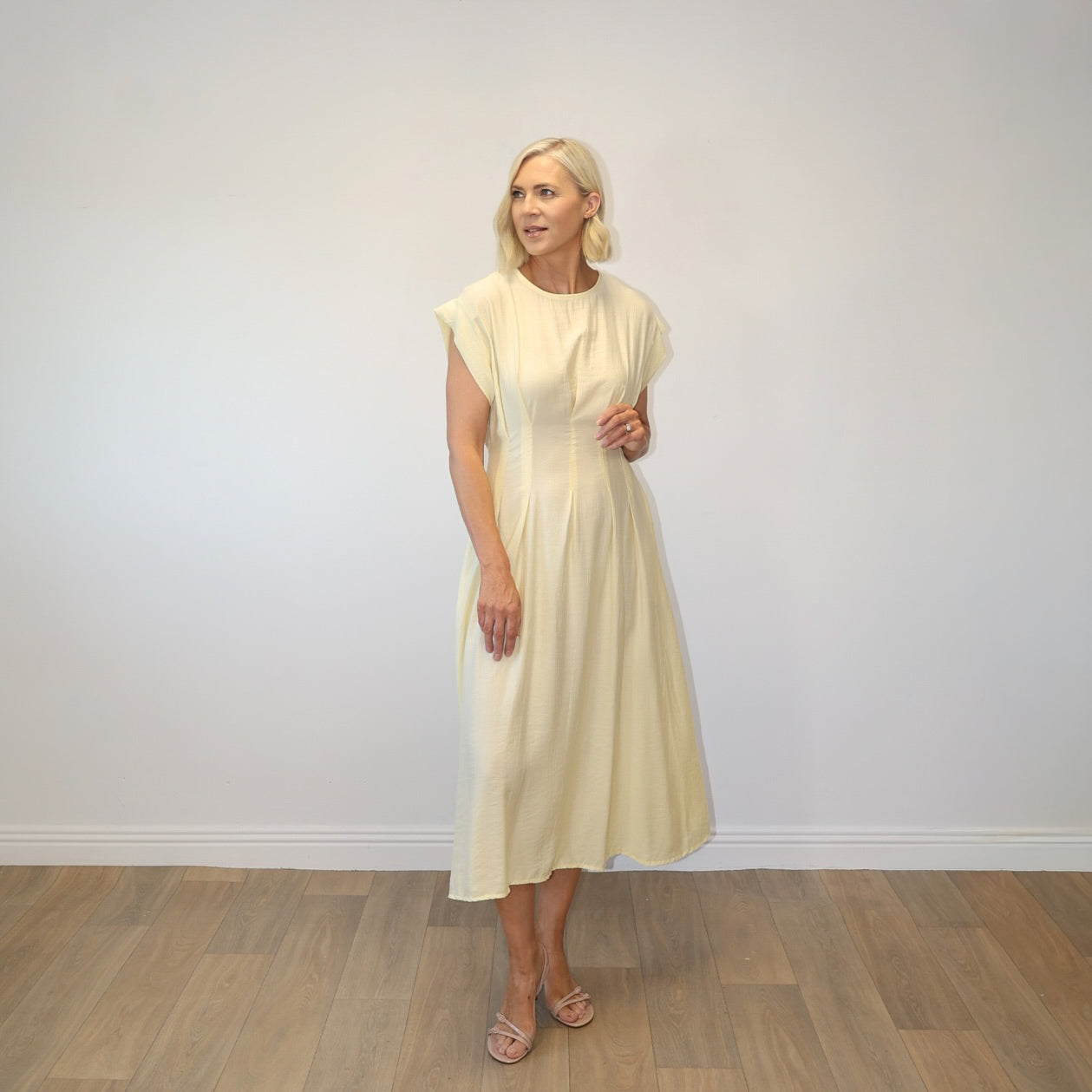 Elise Pleated Midi Dress (Lemon)