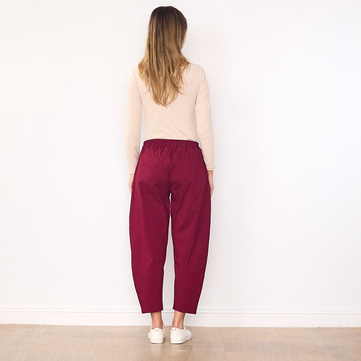 Elora Barrel Leg Trousers (Wine)