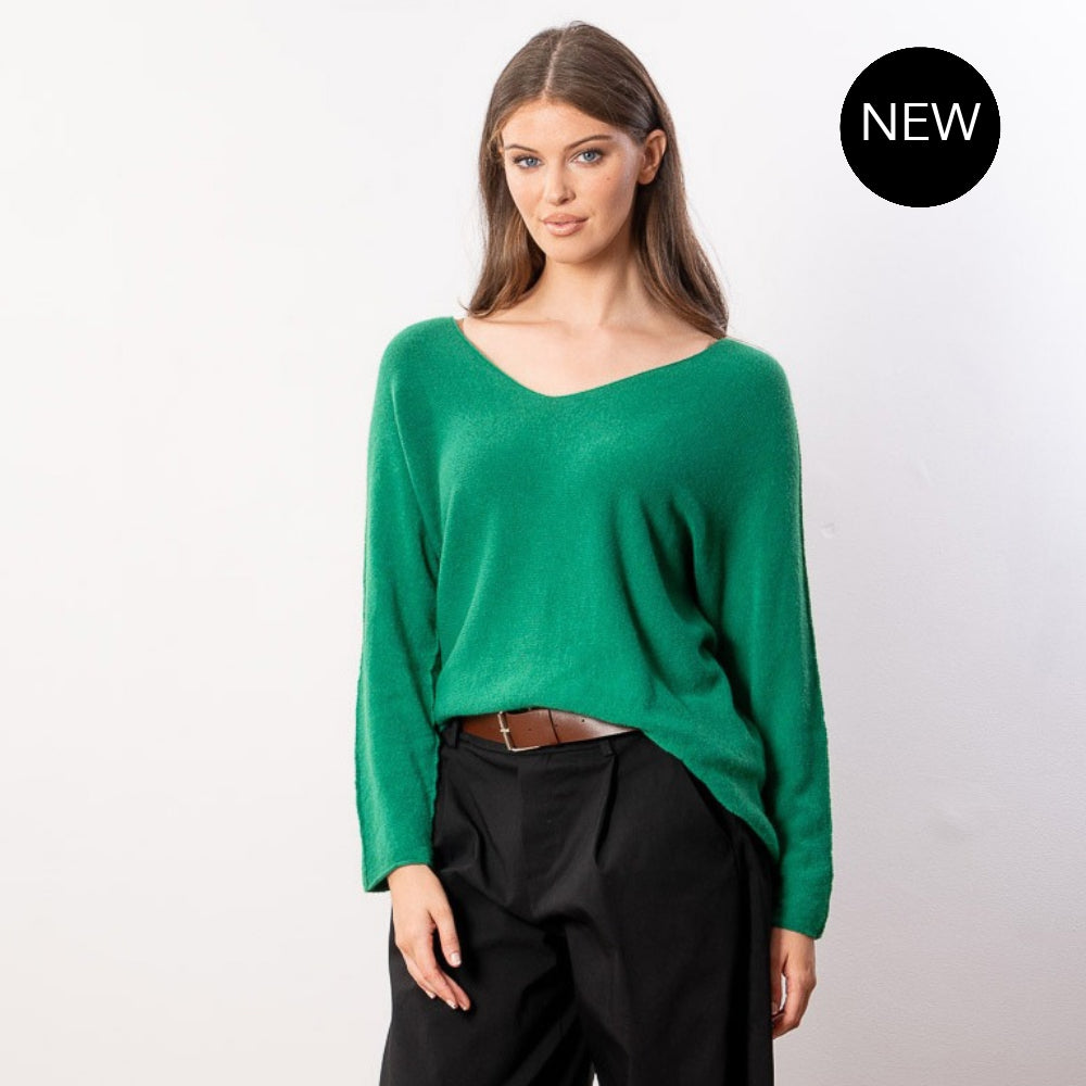 Kylie V Neck Jumper in green – v neckline, long sleeves