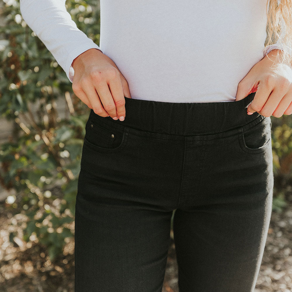 Lily Jeans (Black & Blue) for €60