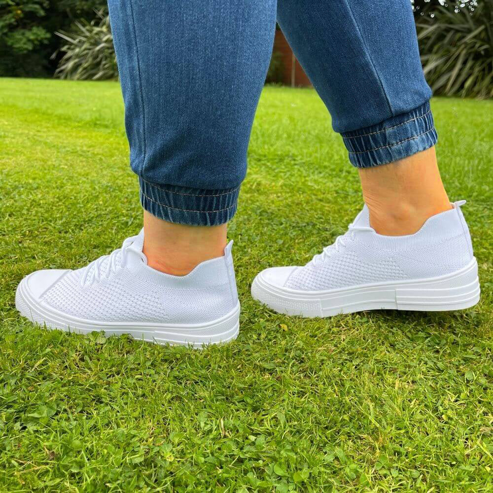 Phoebe Trainers (White)