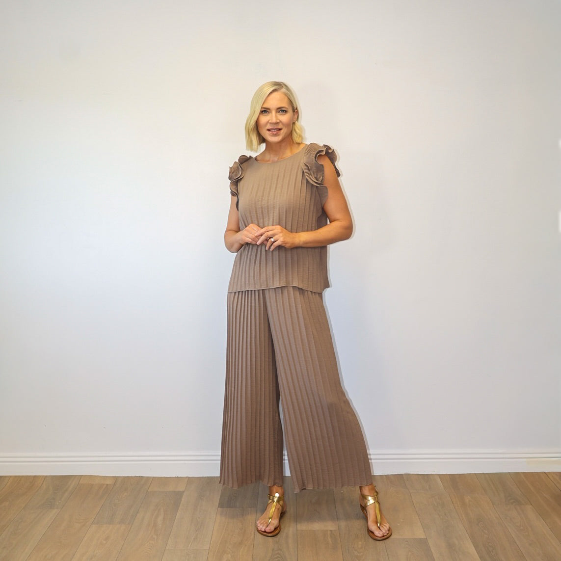 Talia Pleated Co-ord (Latte)