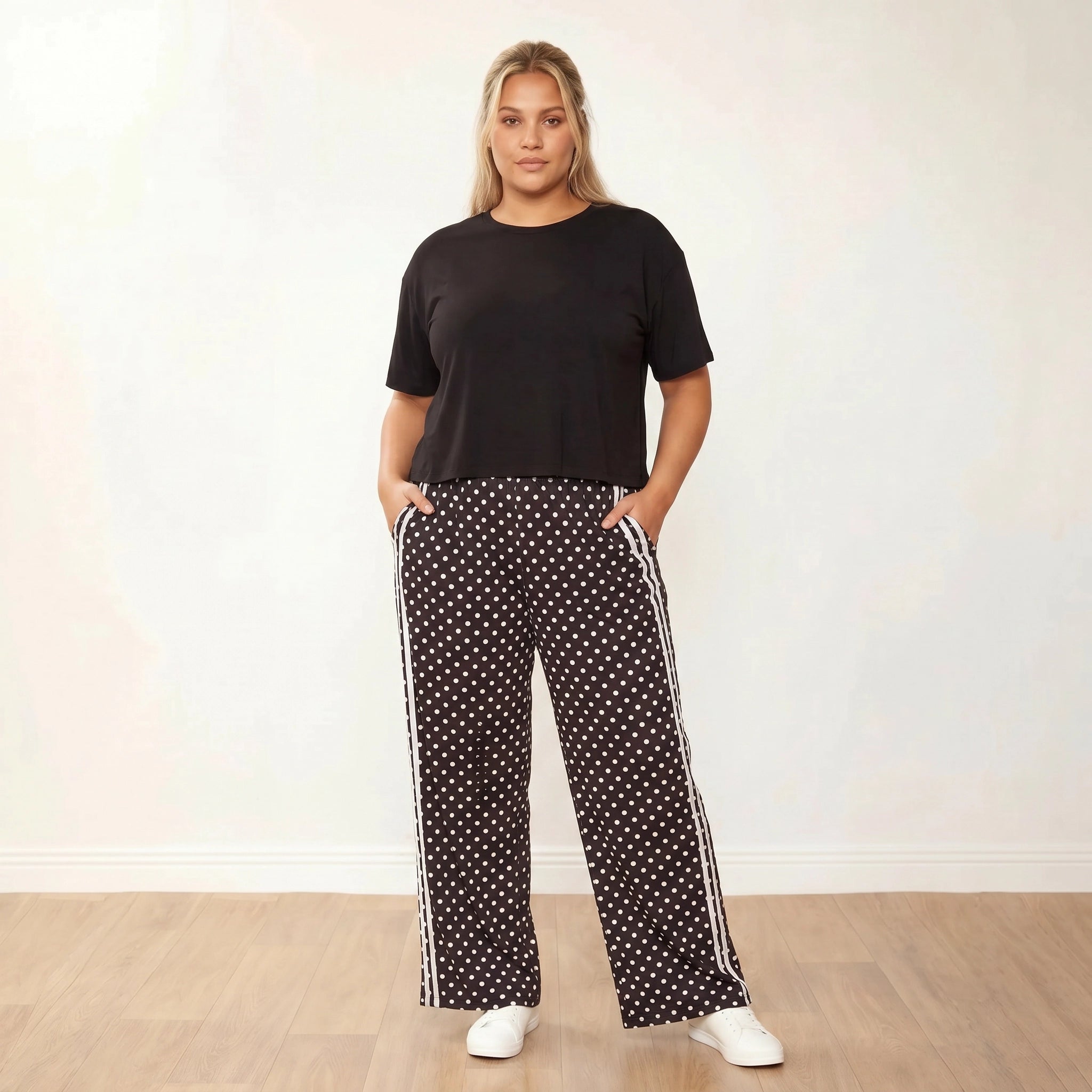 Sheena Co-Ord Black Polka Dot - Plus Size Eliza XXL - Front direct gaze