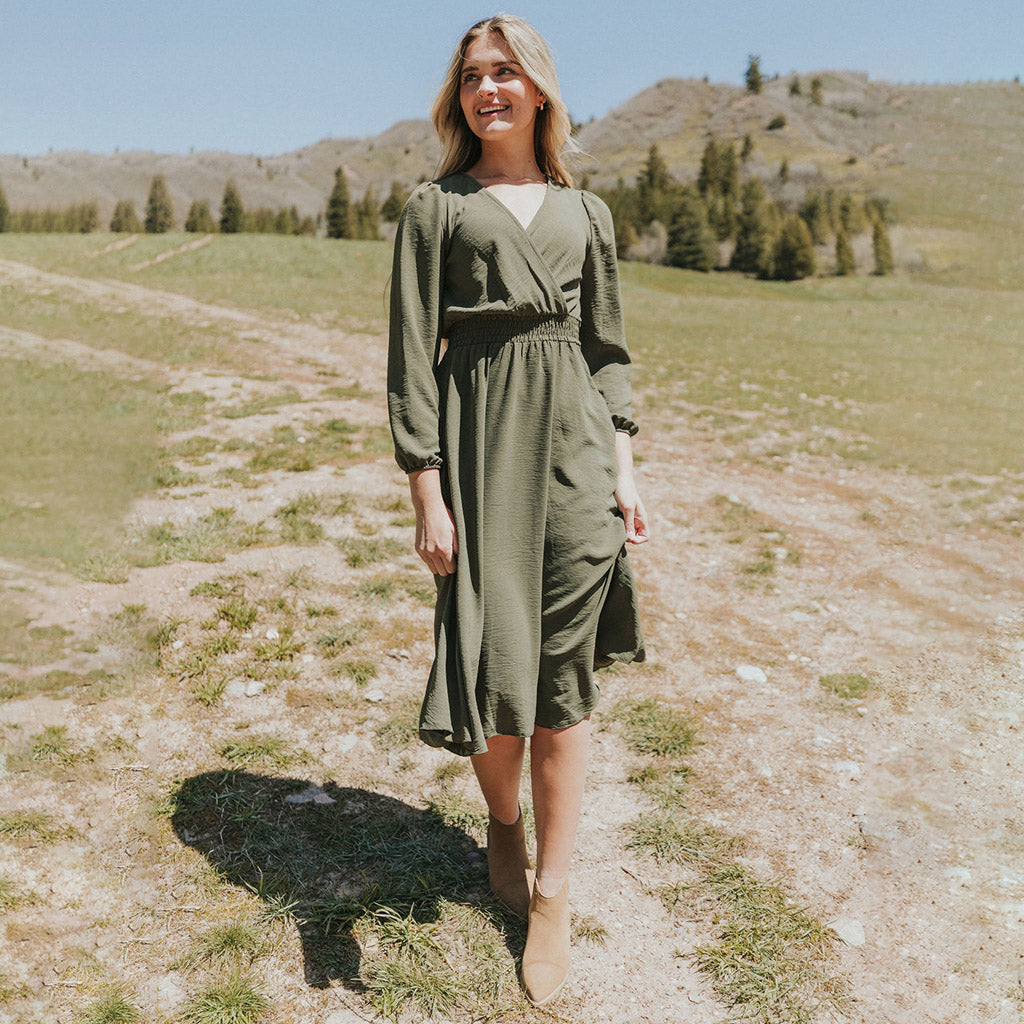 Carrie Dress (Khaki)