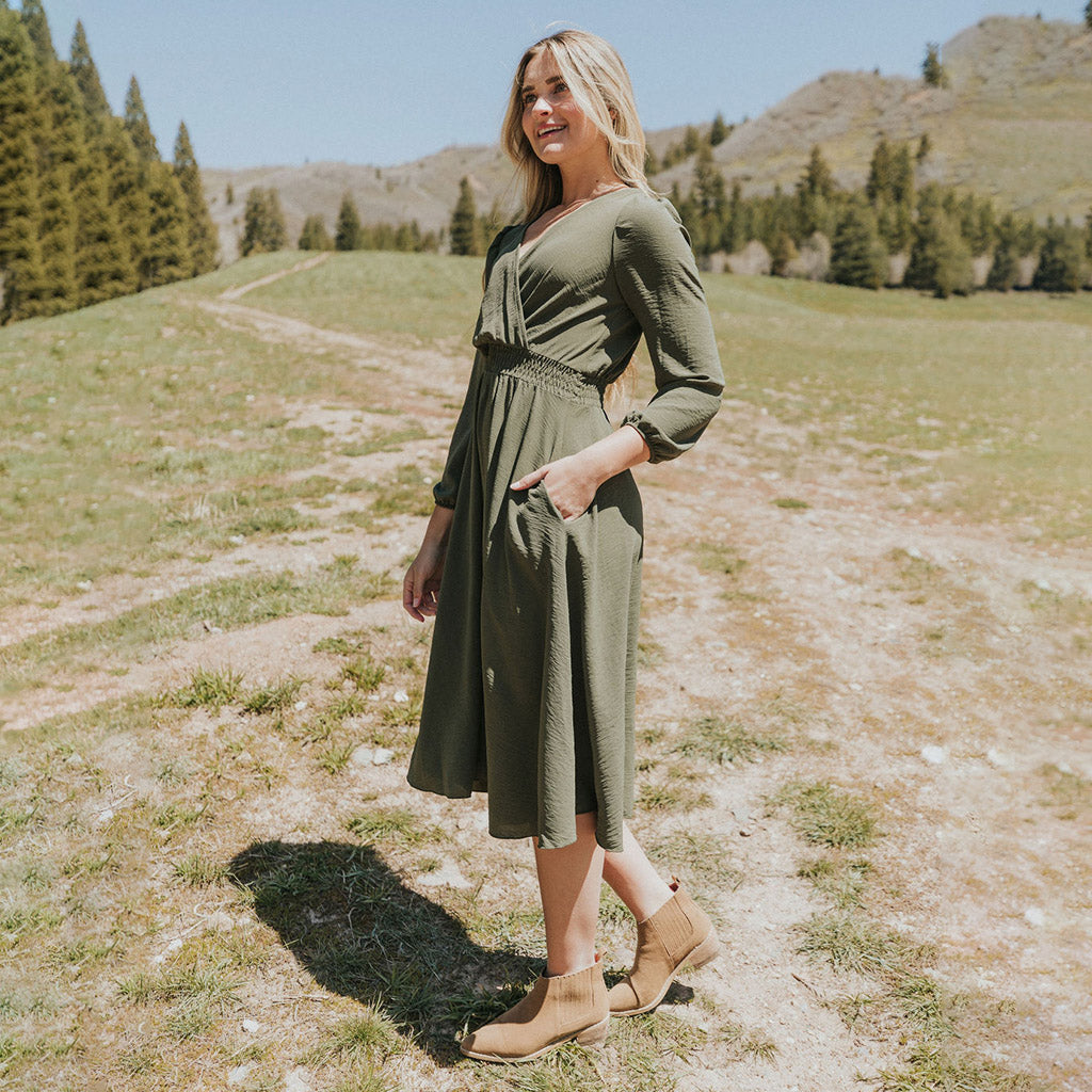 Carrie Dress (Khaki)