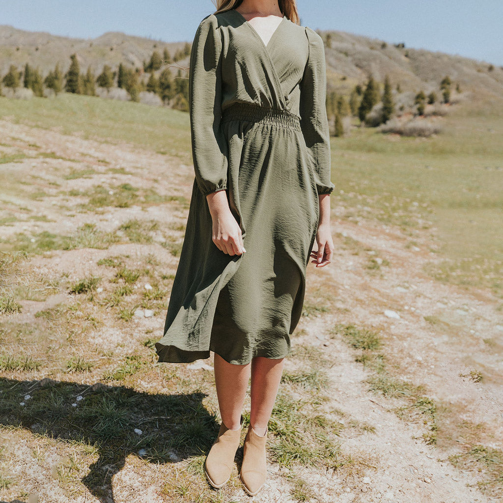 Carrie Dress (Khaki)