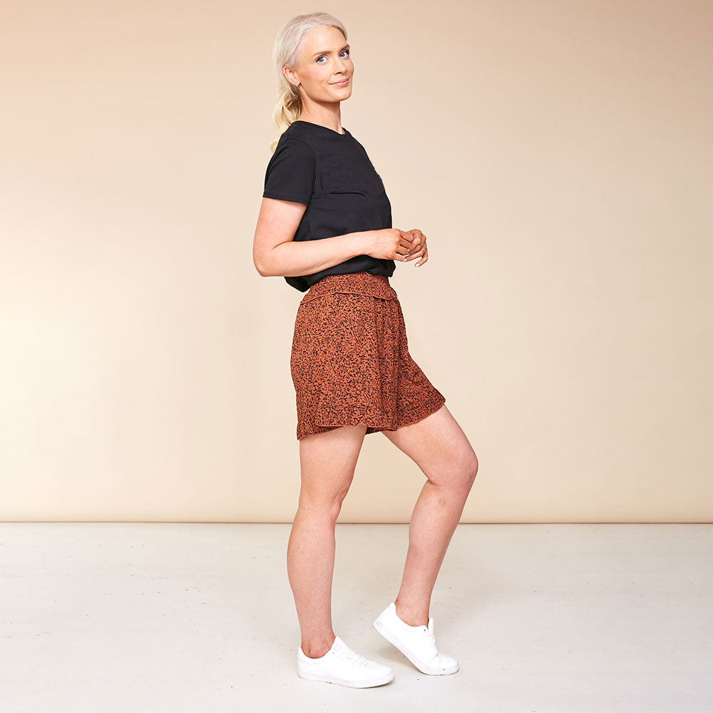 Adrienne Shorts (Rust) - The Casual Company