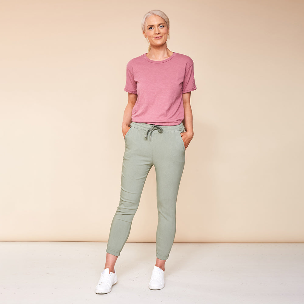 Lea Stretch Jogger (Khaki)