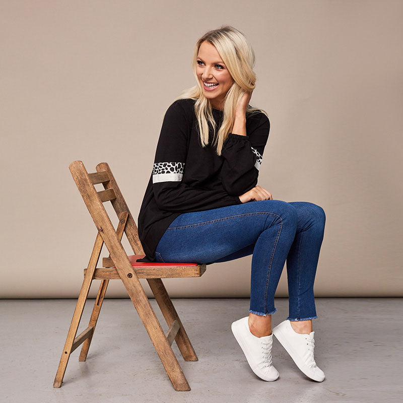 Joanne Leopard Knot Jumper Black