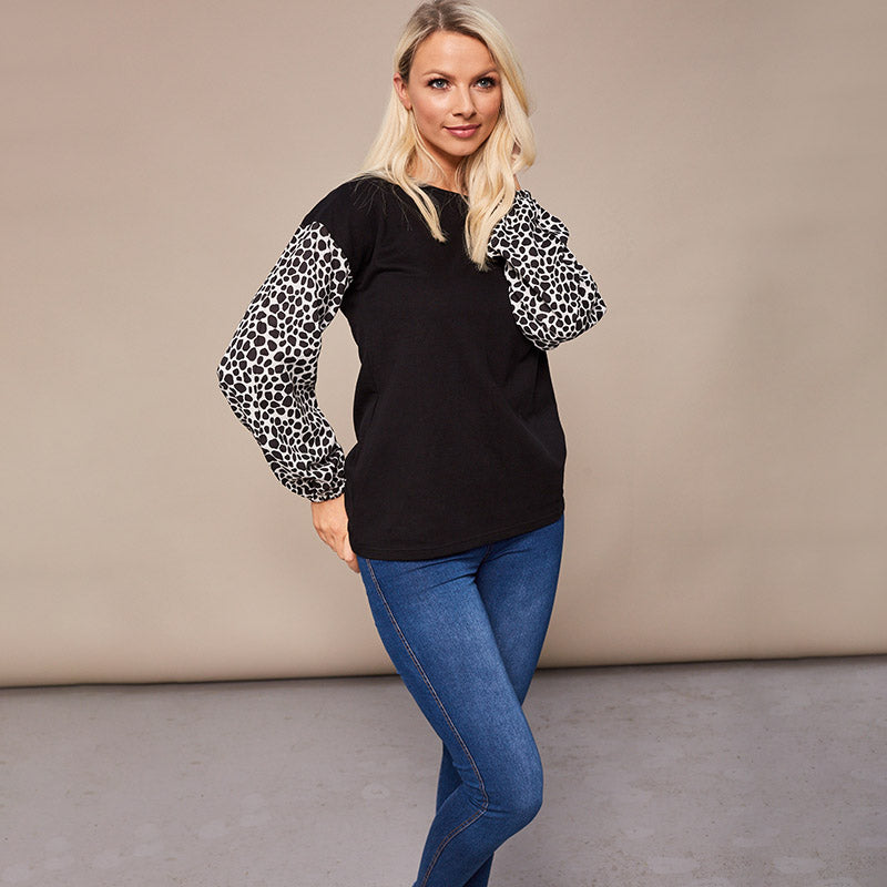 Gina Giraffe Print Top Black