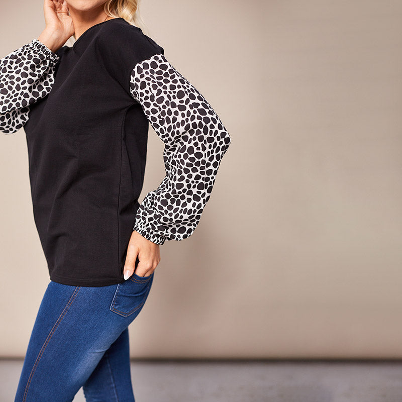 Gina Giraffe Print Top Black