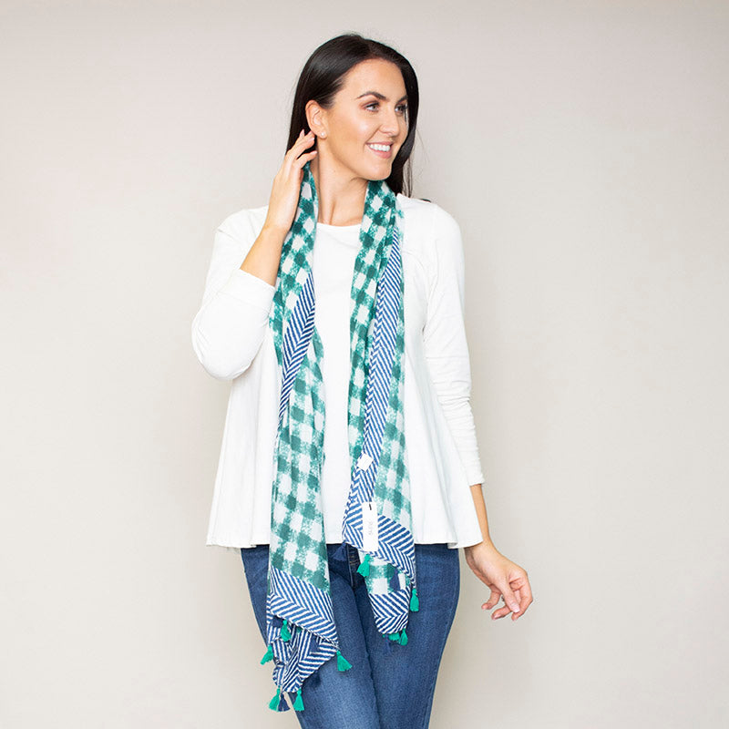Pia Scarf Tassel (Green)