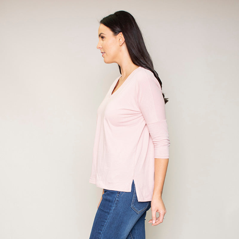 Perry Relaxed Fit V Neck Top (Blush)