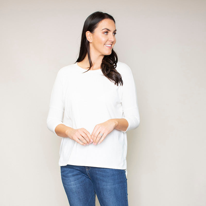 Perry Relaxed Fit V Neck (Vanilla)