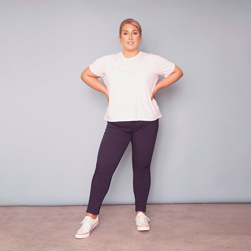 Pia Trousers (Navy)