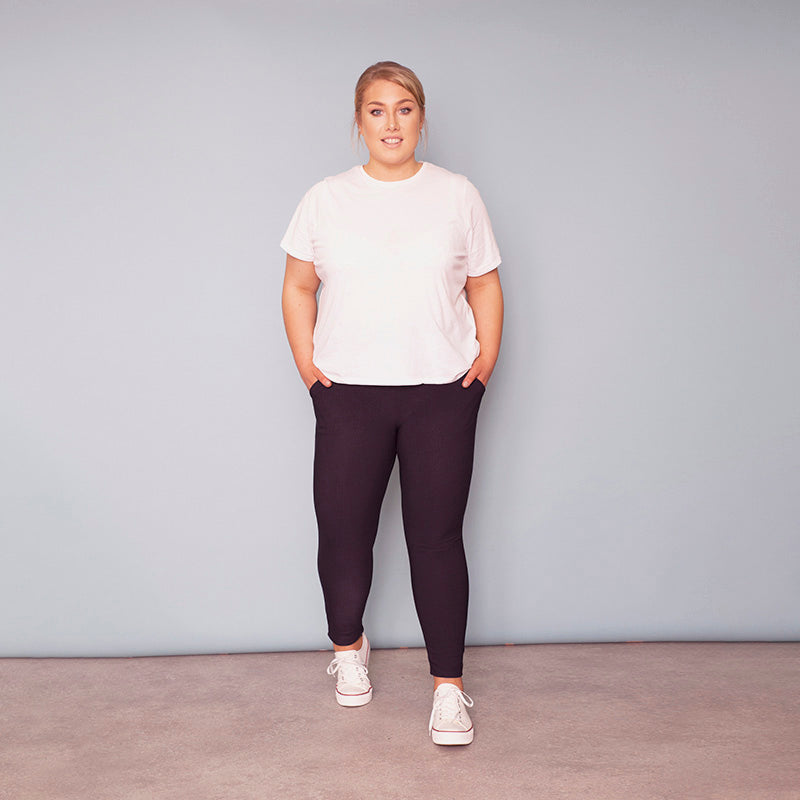 Pia Trousers (Navy)