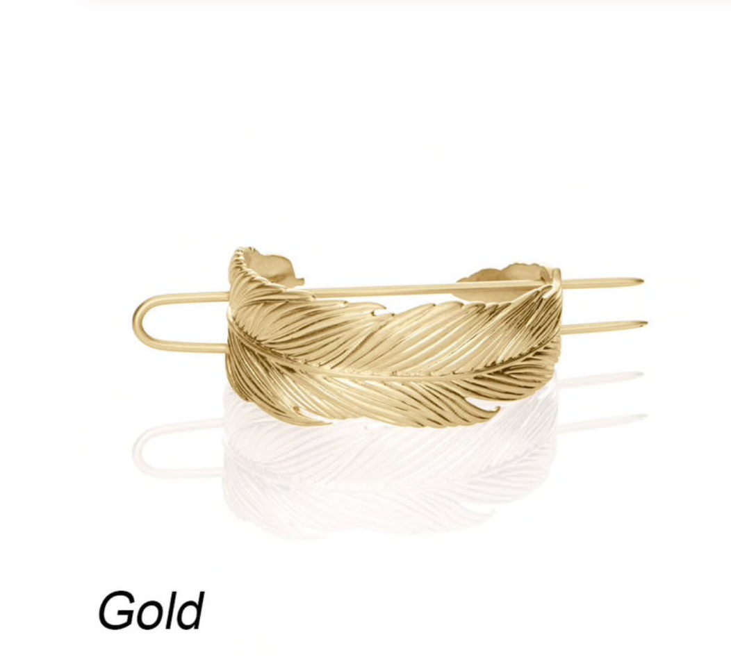 Lauren Feathered Messy Bun (Gold)