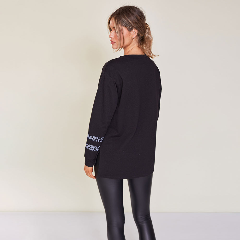 Ali Sweatshirt (Black) - The Casual Company