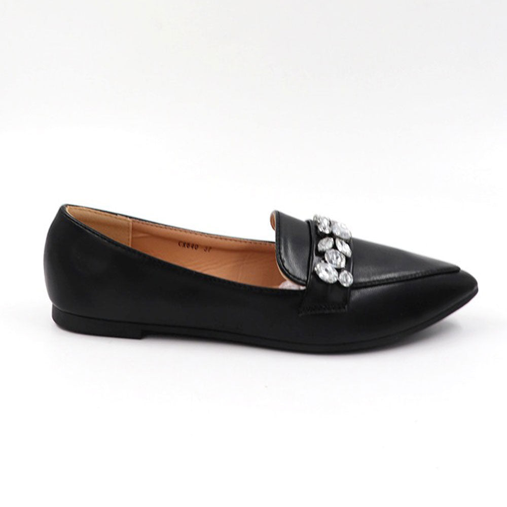 Cria Flats (Black)
