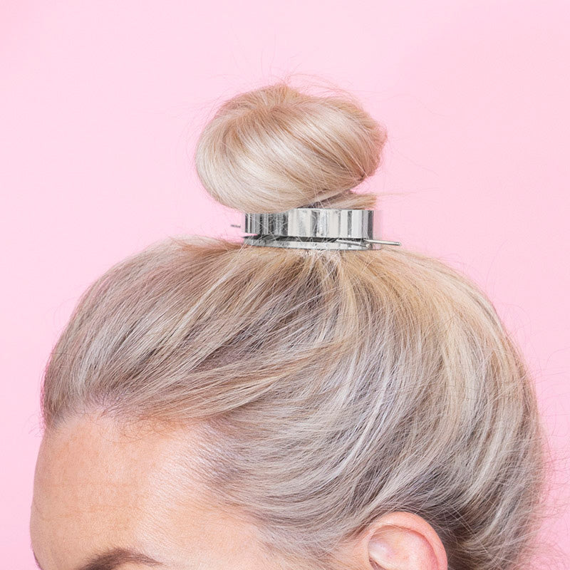 Lea Messy Bun Hair (Silver)