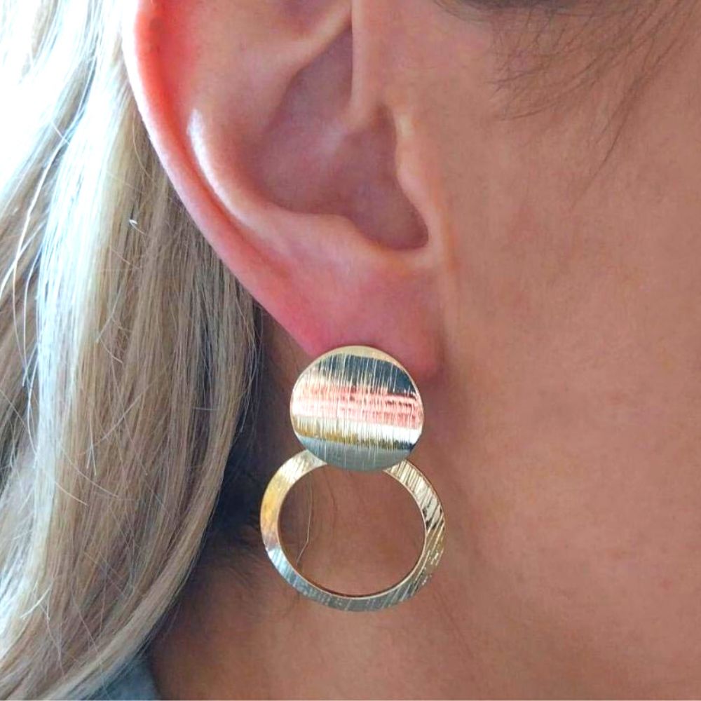 Circle Drop Earrings (Gold)
