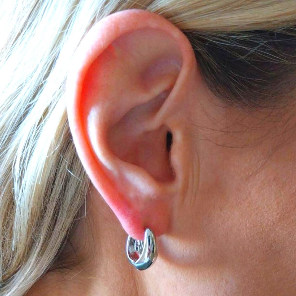 Ellipse-shaped Light Hoop Earrings (Silver)