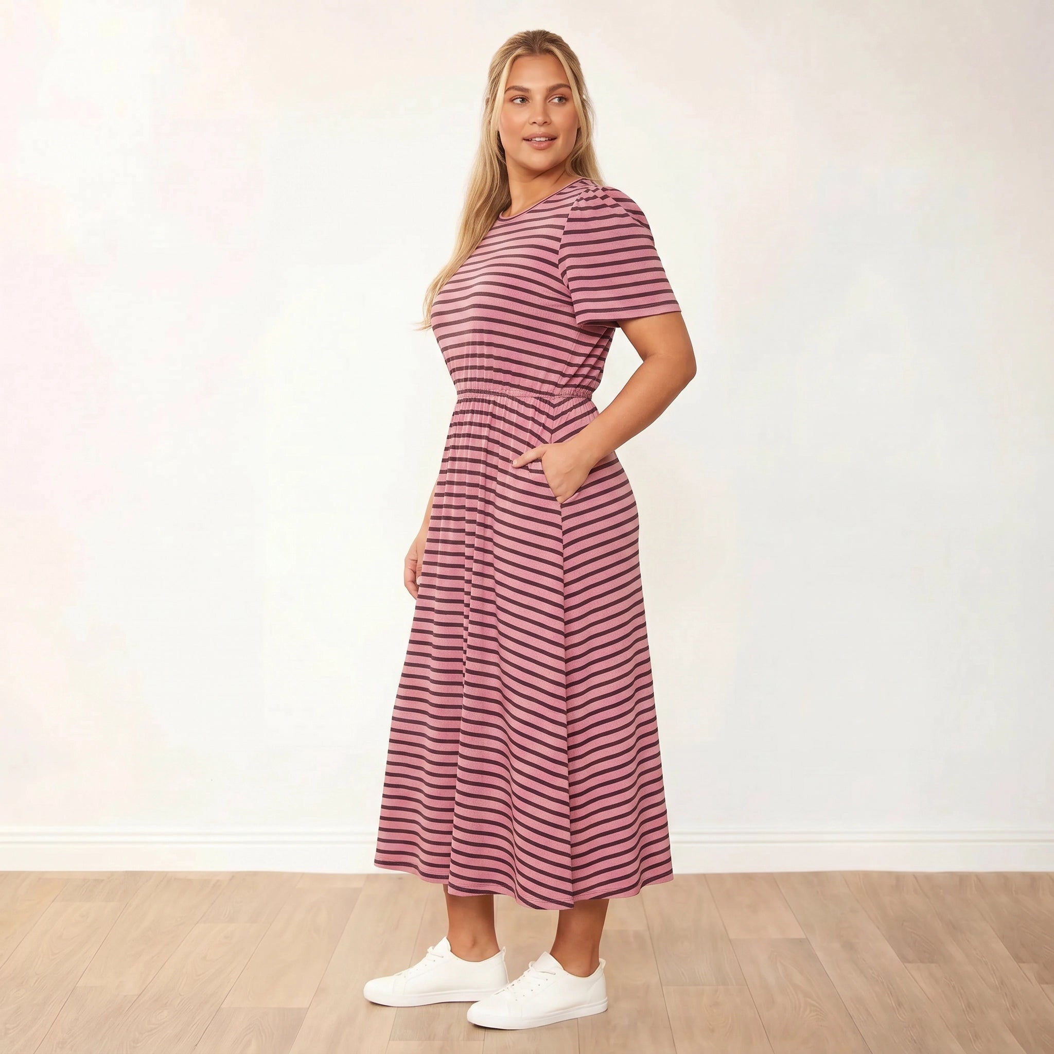 Eilish Dress (Pink/Brown) - Plus Size XXL - Side profile