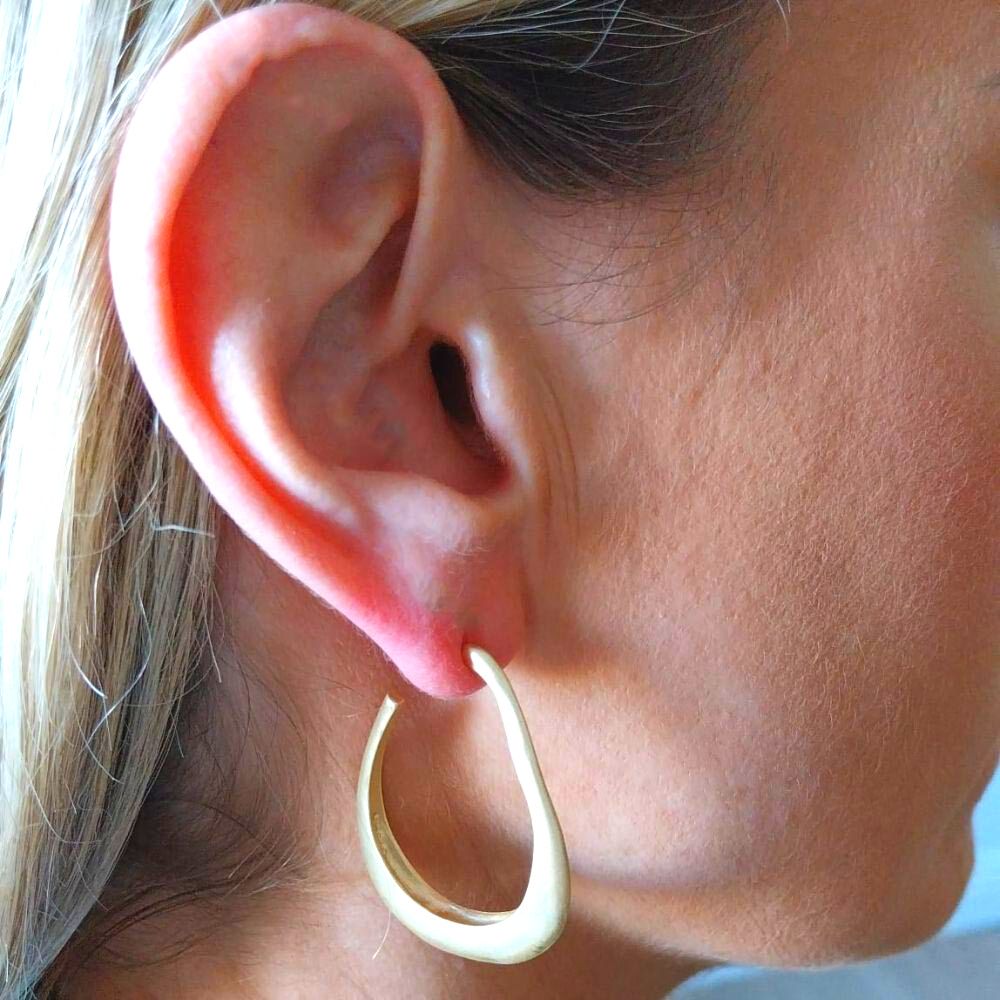 Minimalist Cuff Hoop Earring (Gold)