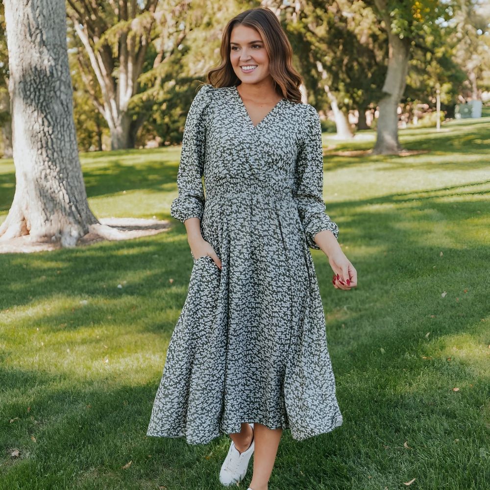 Carrie Dress (Olive Daisy)