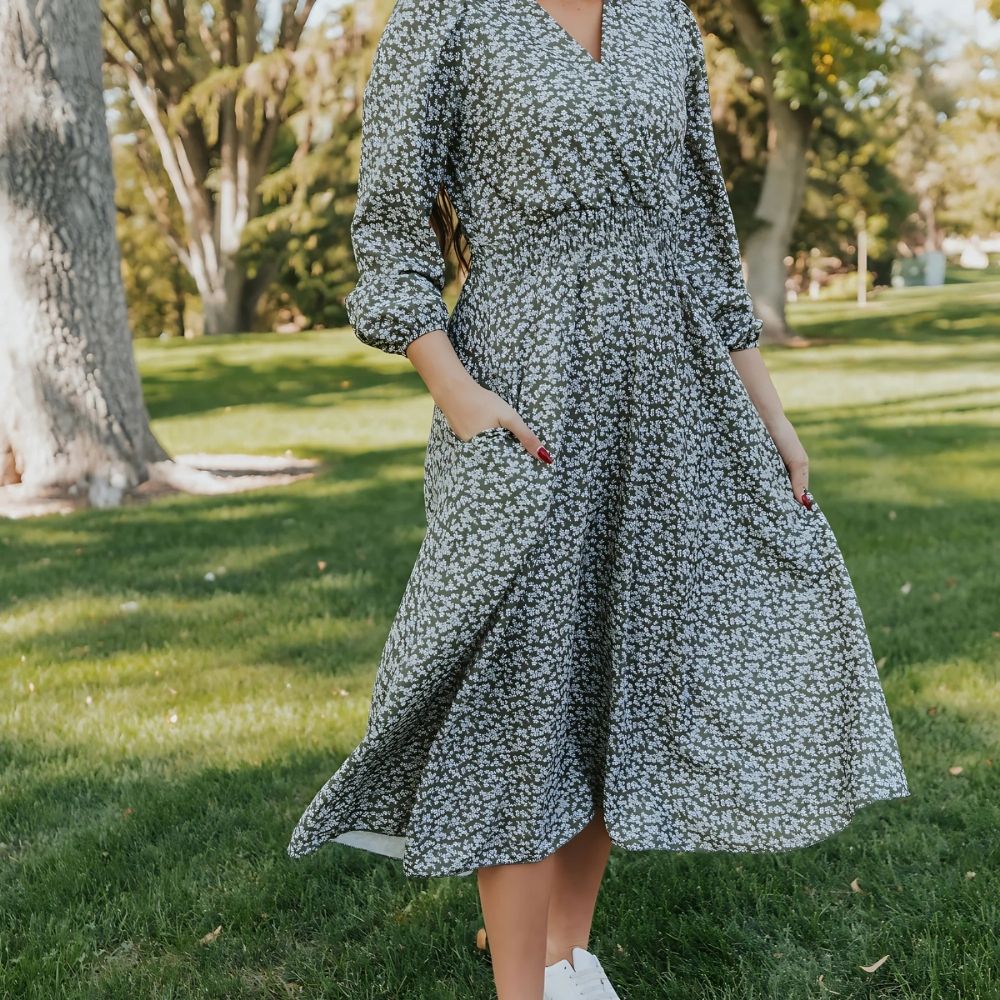 Carrie Dress (Olive Daisy)