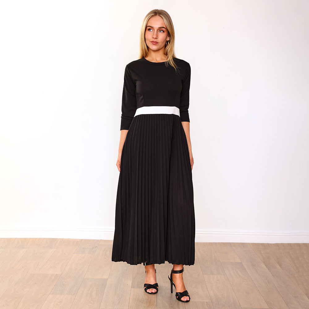 Doyle Dress (Black/Cream belt)