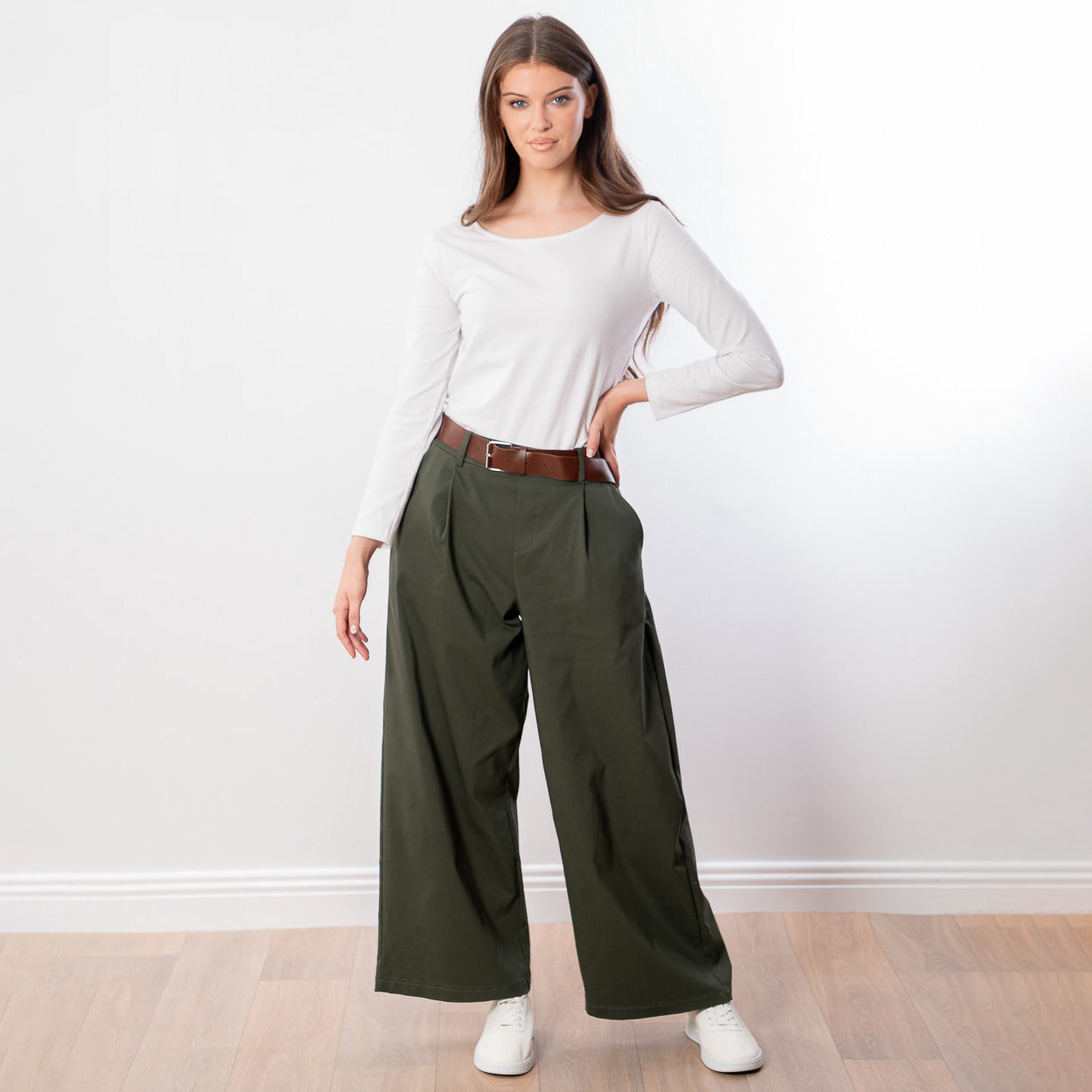 Nora Wide Leg Trousers (Khaki)