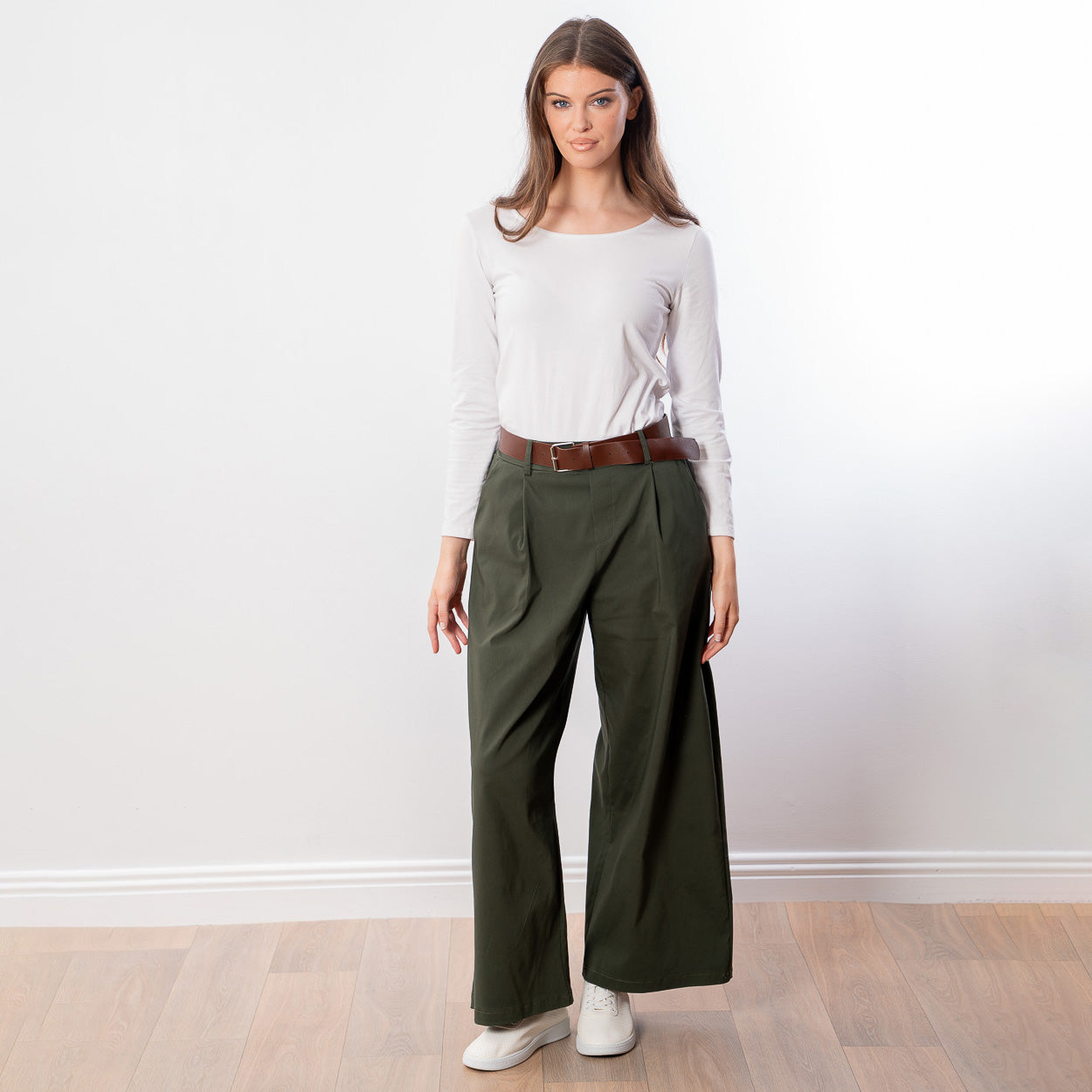 Nora Wide Leg Trousers (Khaki)