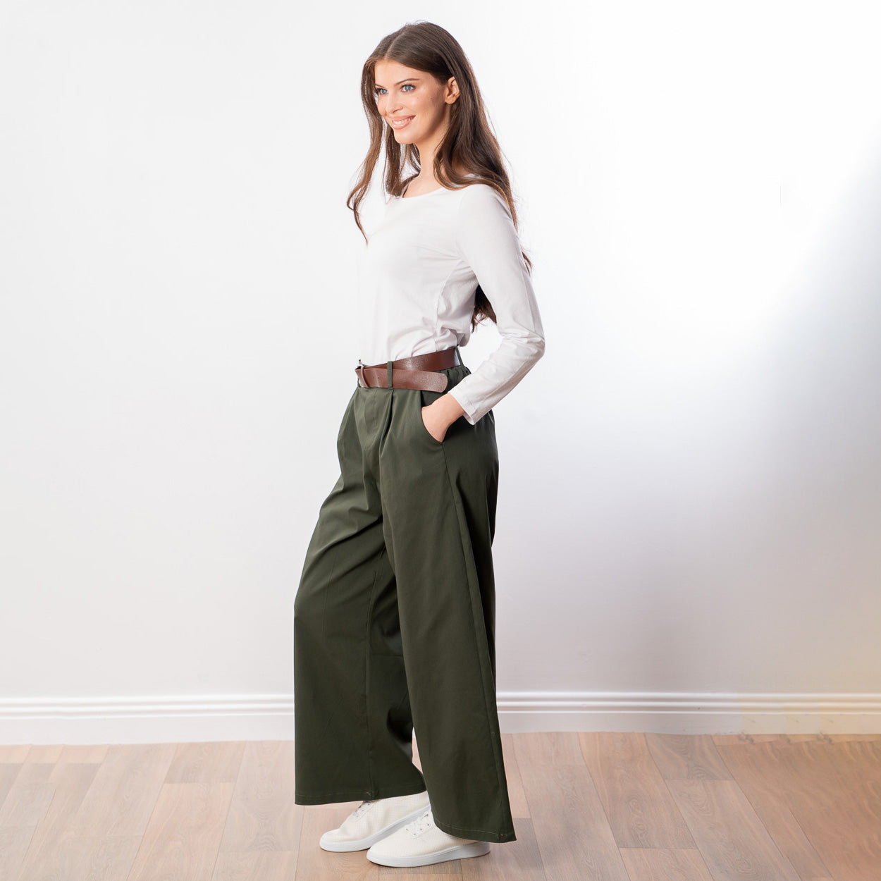 Nora Wide Leg Trousers (Khaki)