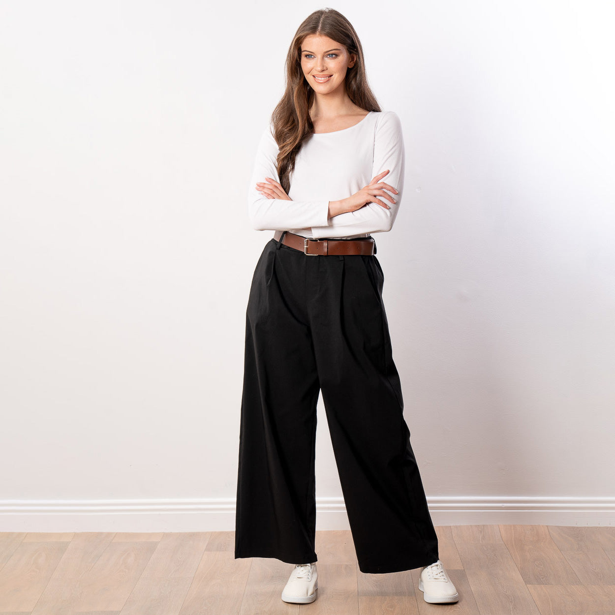 Nora Wide Leg Trousers (Black)