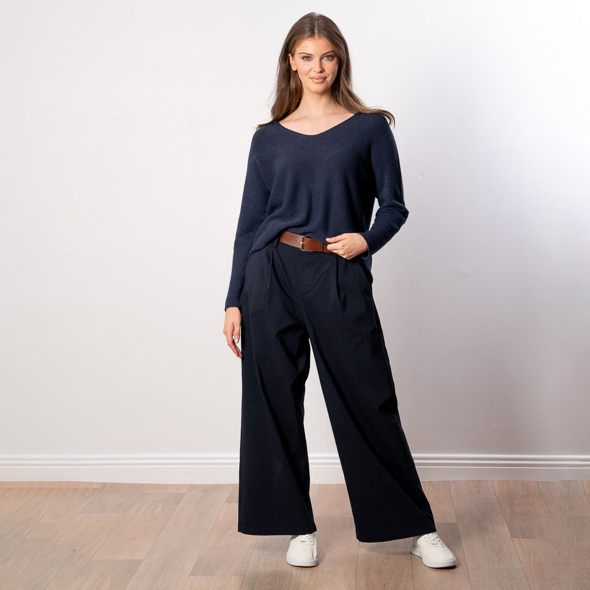 Kylie V Neck Jumper (Navy)