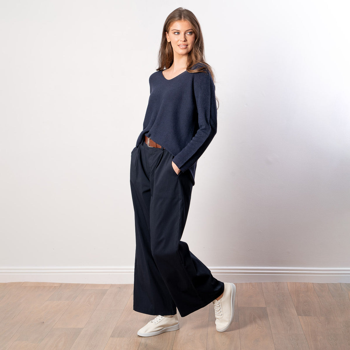 Kylie V Neck Jumper (Navy)