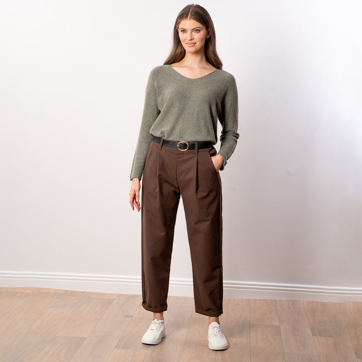 Arya Tapered Trousers (Brown)